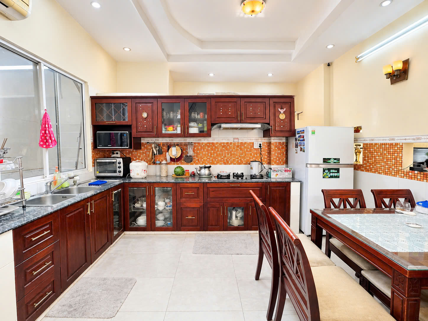 Sát ĐH Văn Lang -  Dương Quảng Hàm - 115M² - Ngang 6.6M - 4 Tầng - Hẻm Xe Hơi Thông - Chỉ 11T+ 16016823