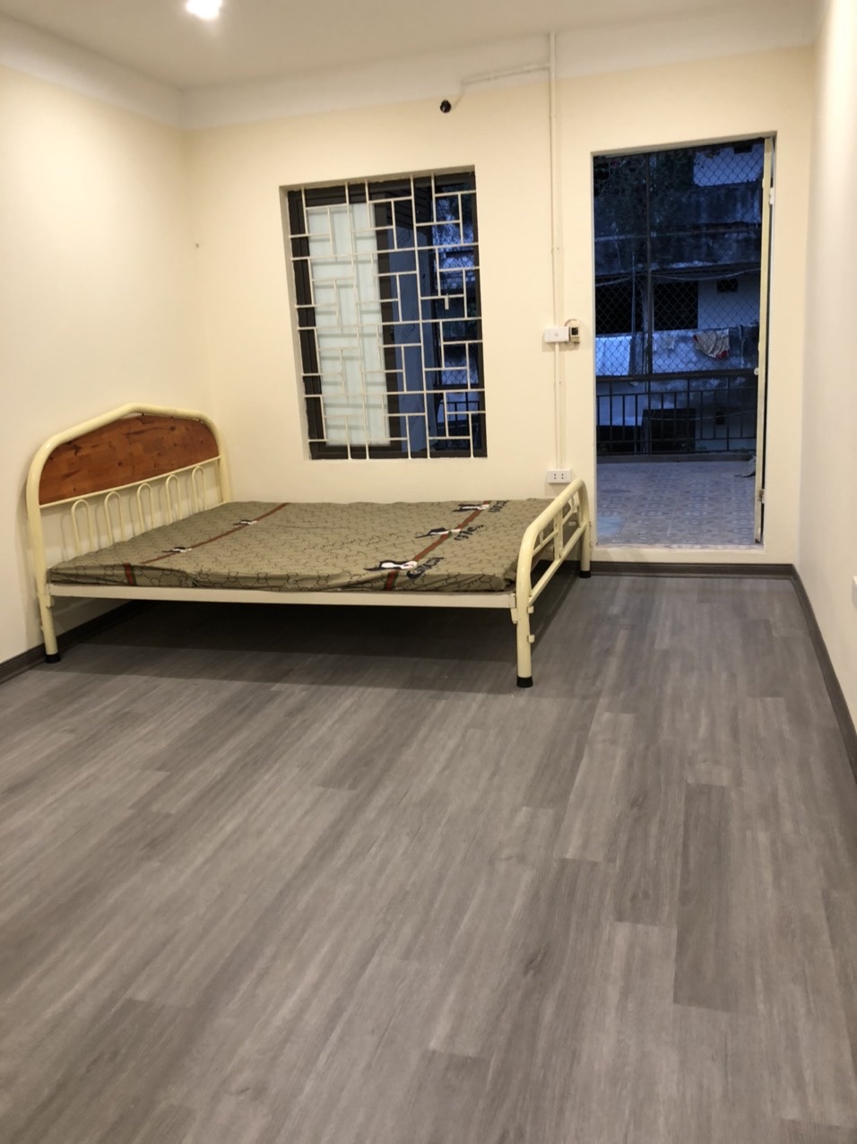 CHO THUÊ CĂN HỘ TẬP THỂ ĐH THỦY LỢI 16016836