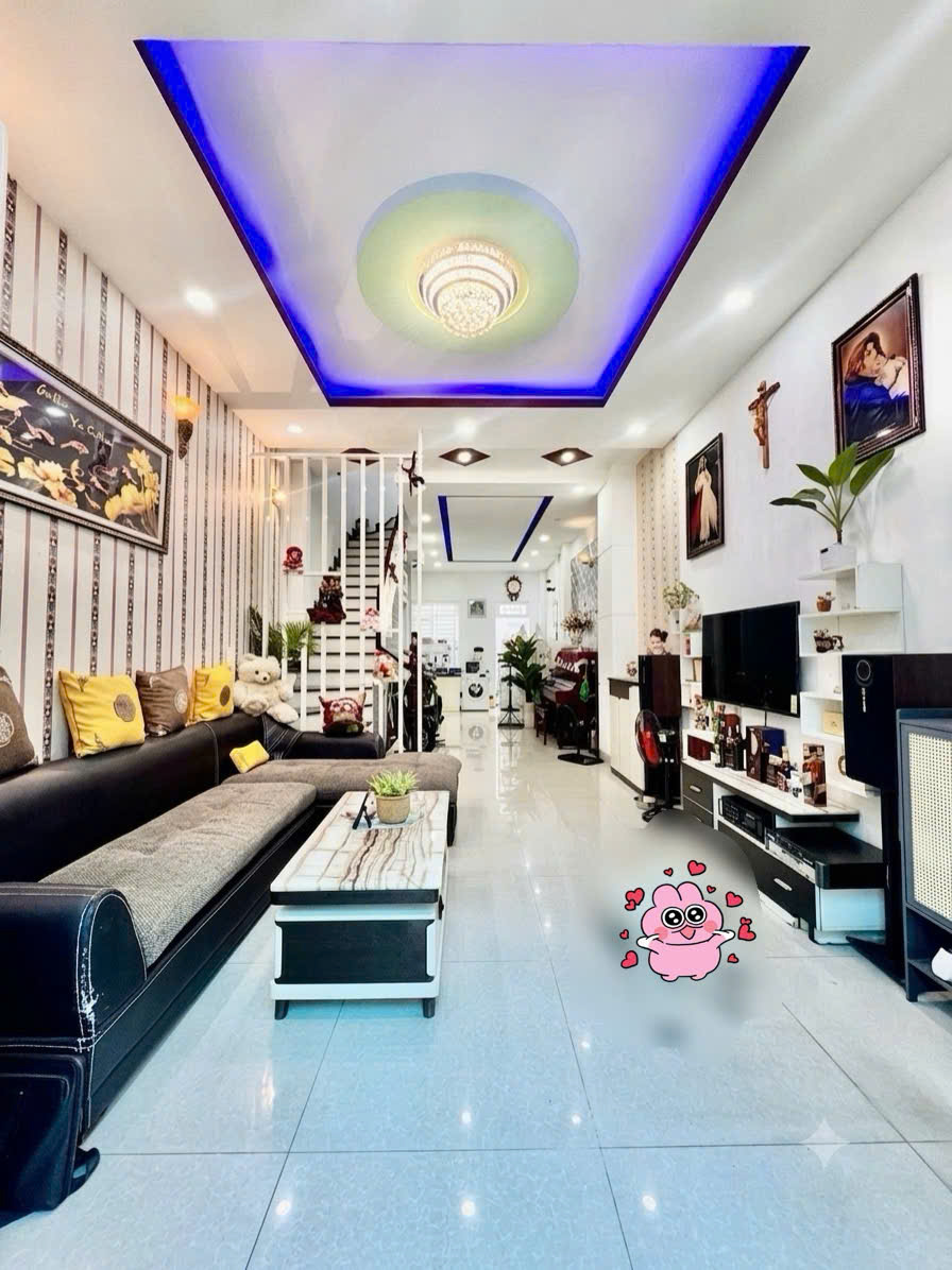 Đối diện Vincom Plaza Quang Trung - 61M² - 3 Tầng - Hẻm Xe Hơi 16016895
