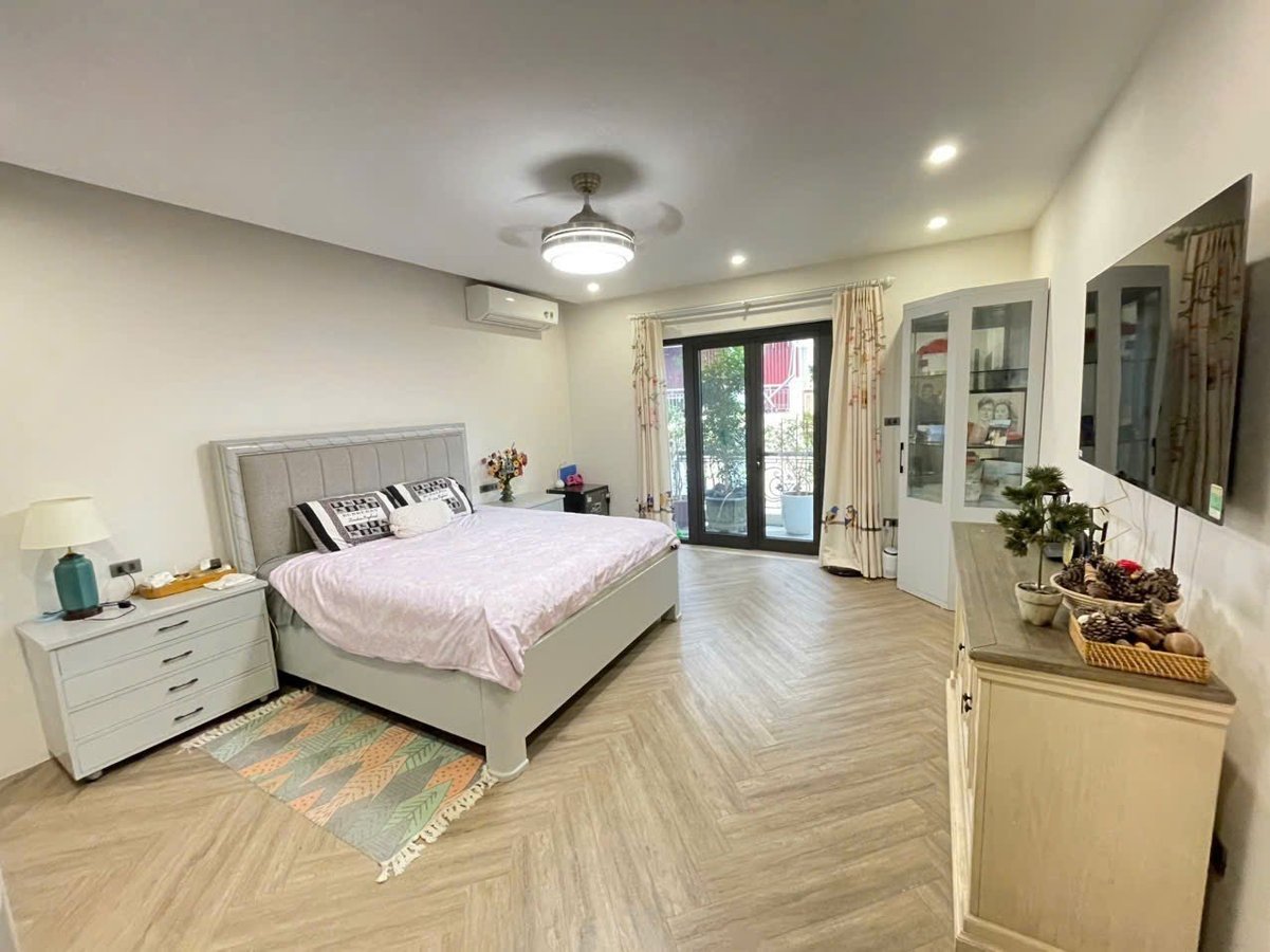 Bán Nhà Mặt Phố Quan Nhân. Thanh Xuân. Thang Máy. Ô Tô. DT 90m2. MT 5m. Giá 19.9 Tỷ.  16016962