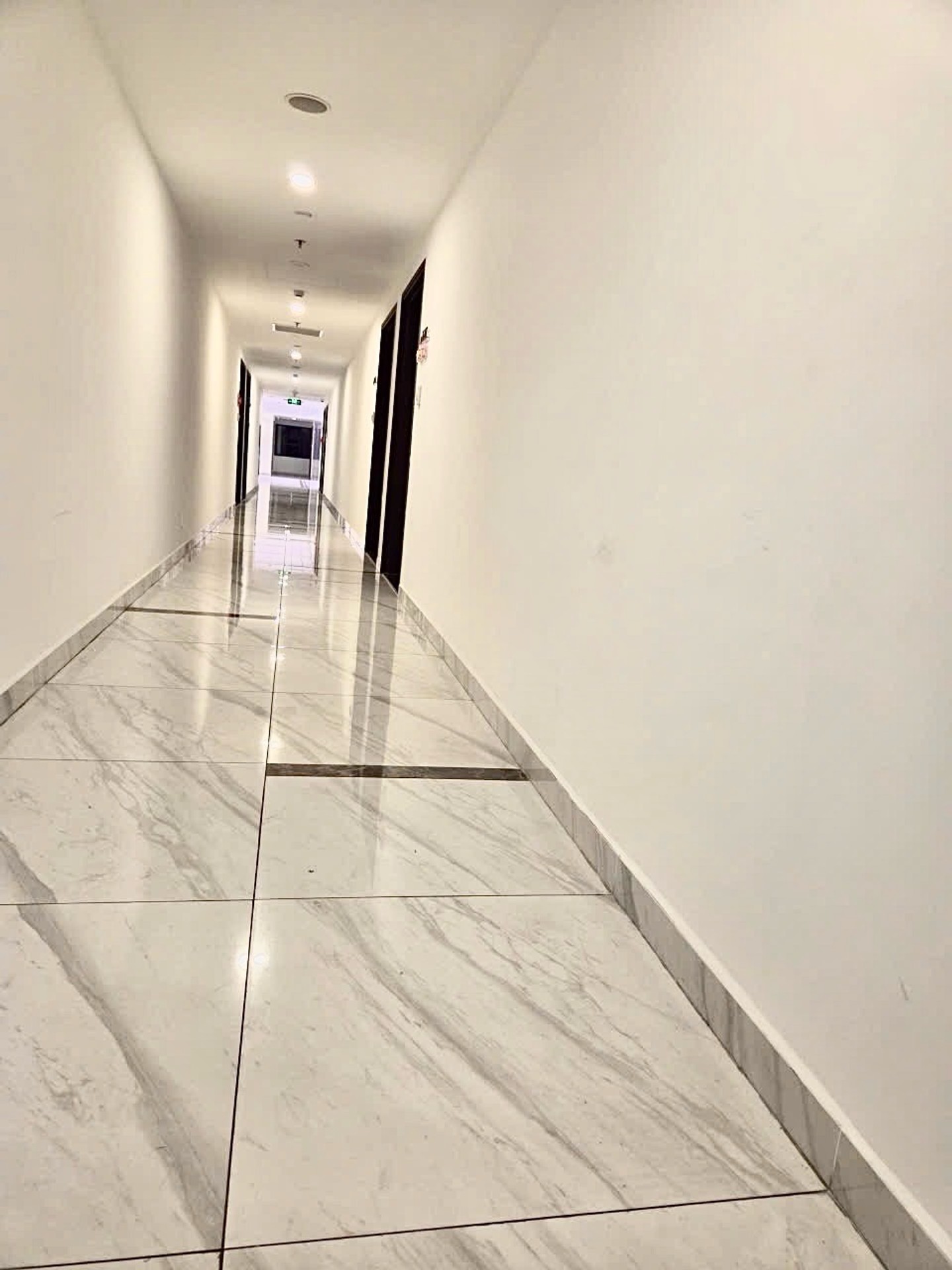 Bán căn hộ góc 68m2 Phú Đông Sky Garden sát Phạm Văn Đồng Sổ sẵn 4tỷ 16016986