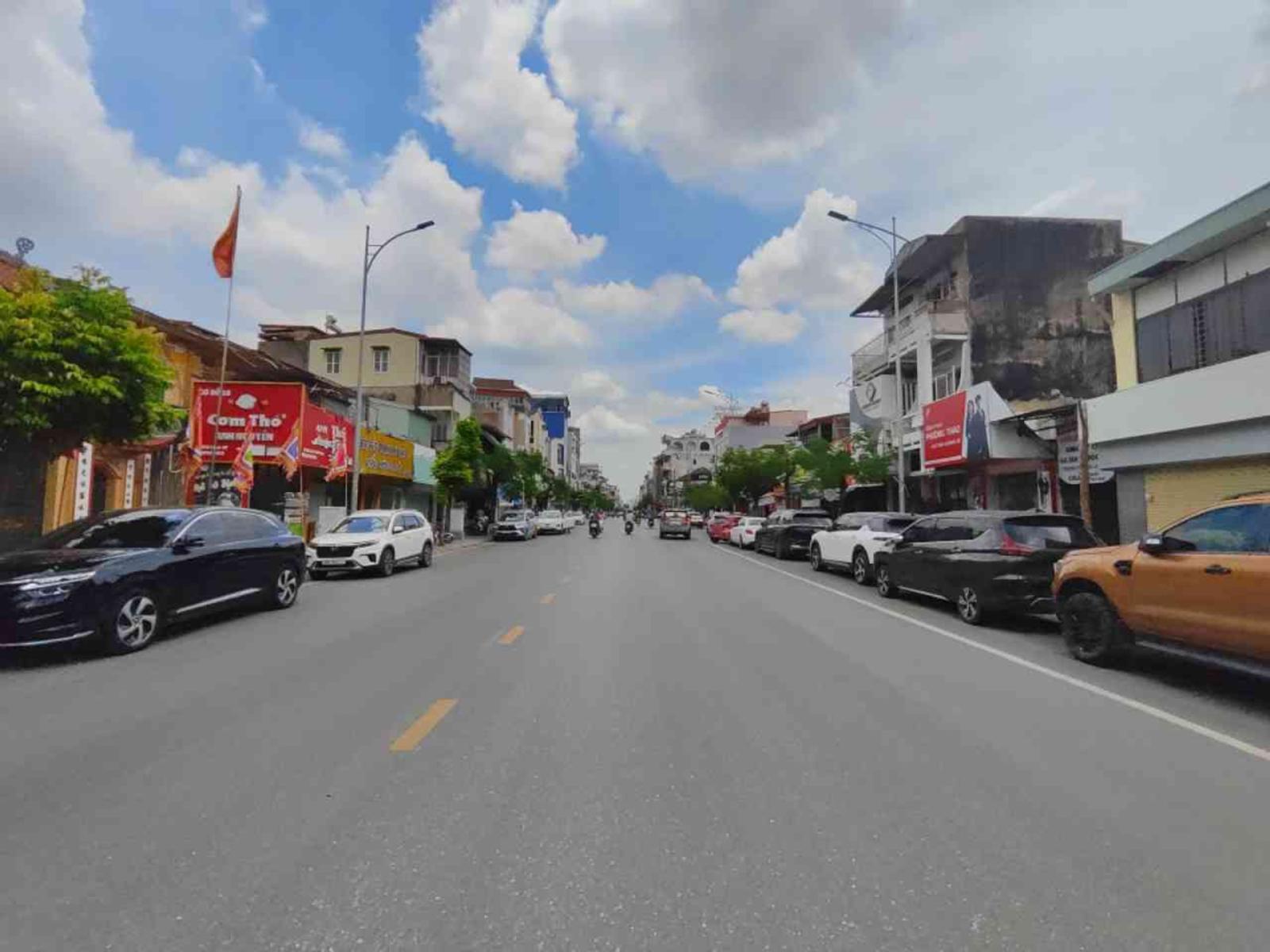 Bán nhà mặt đường Lê Lợi - Đang cho thuê 20 triệu/ tháng, giá 18 tỷ 16017037