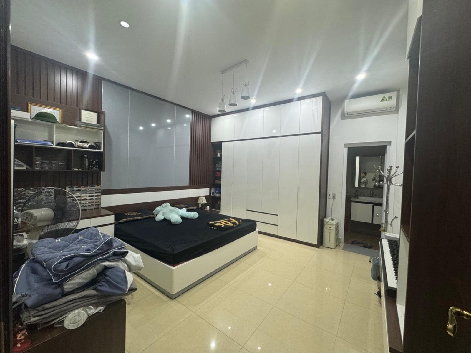 Hàng hiếm mặt phố Lý Thường Kiệt - Vị trí đẹp, mặt tiền rộng, kinh doanh đắc địa. 16017043