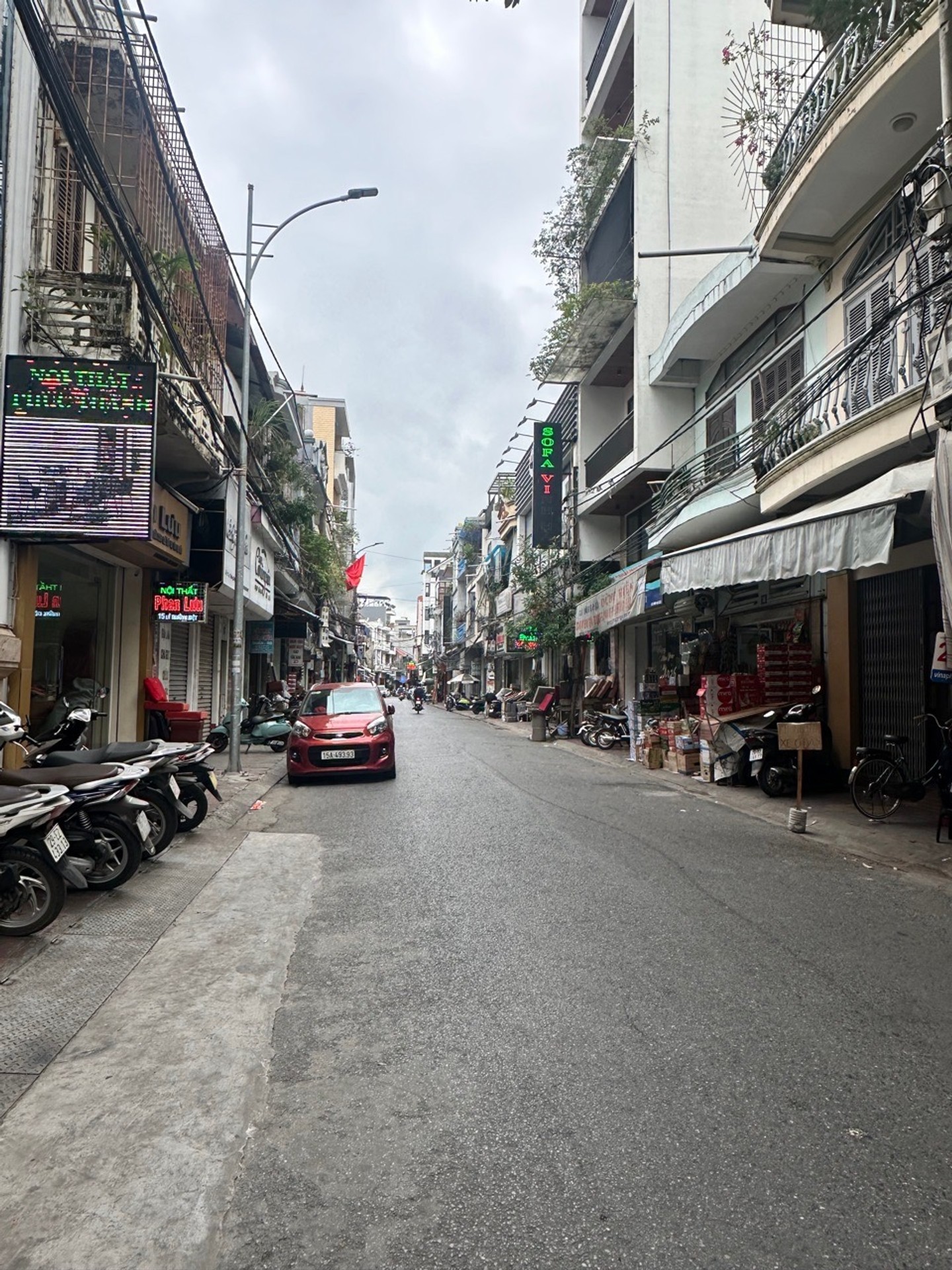 Mặt phố Lý Thường Kiệt - Thông ra Hồ Tam Bạc, bán đất tặng nhà 16017052