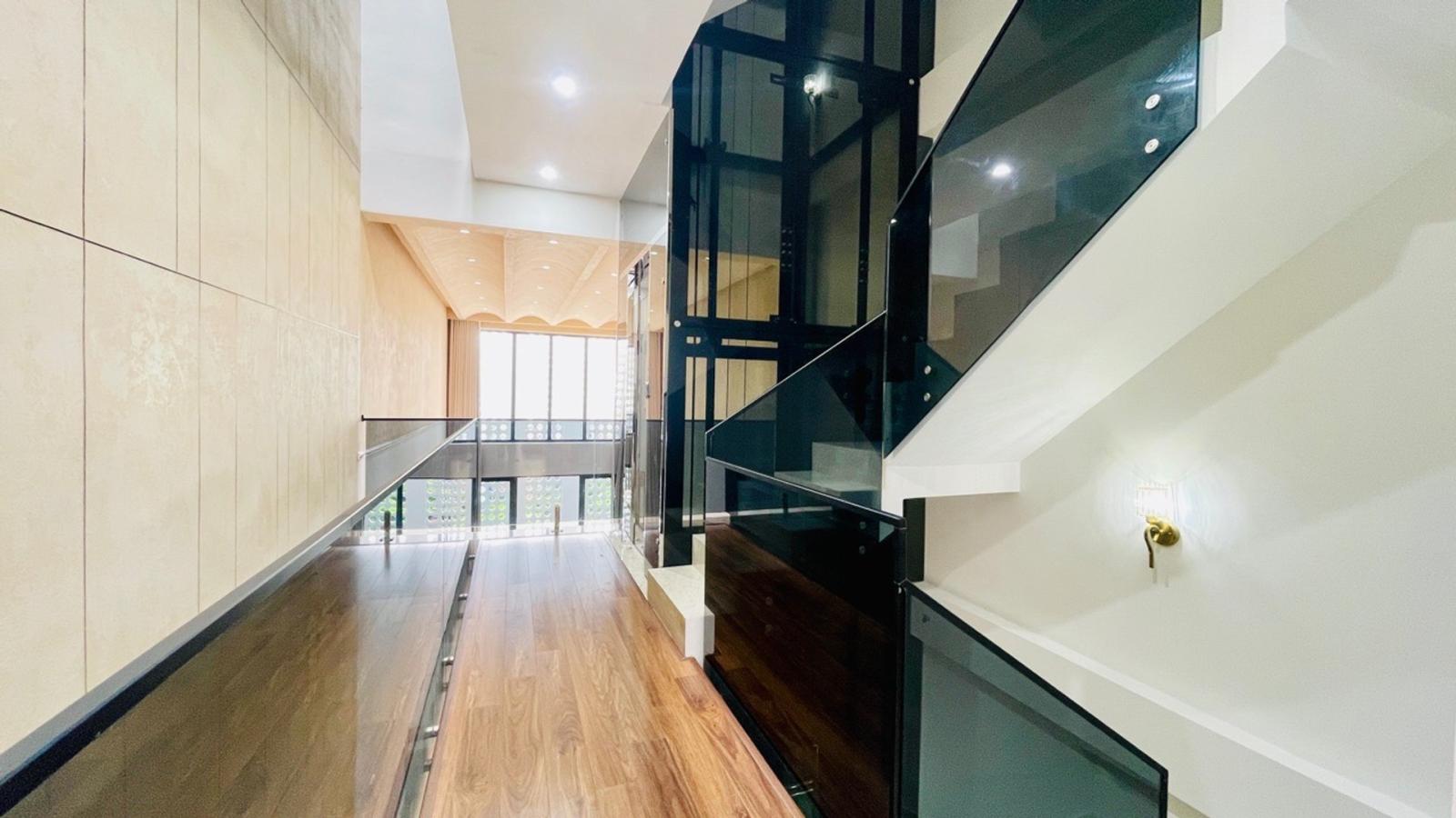 Siêu phẩm mặt đường Miếu Hai Xã - Nhà đẹp xuất sắc, full nội thất cao cấp, vị trí đắc địa 16017083