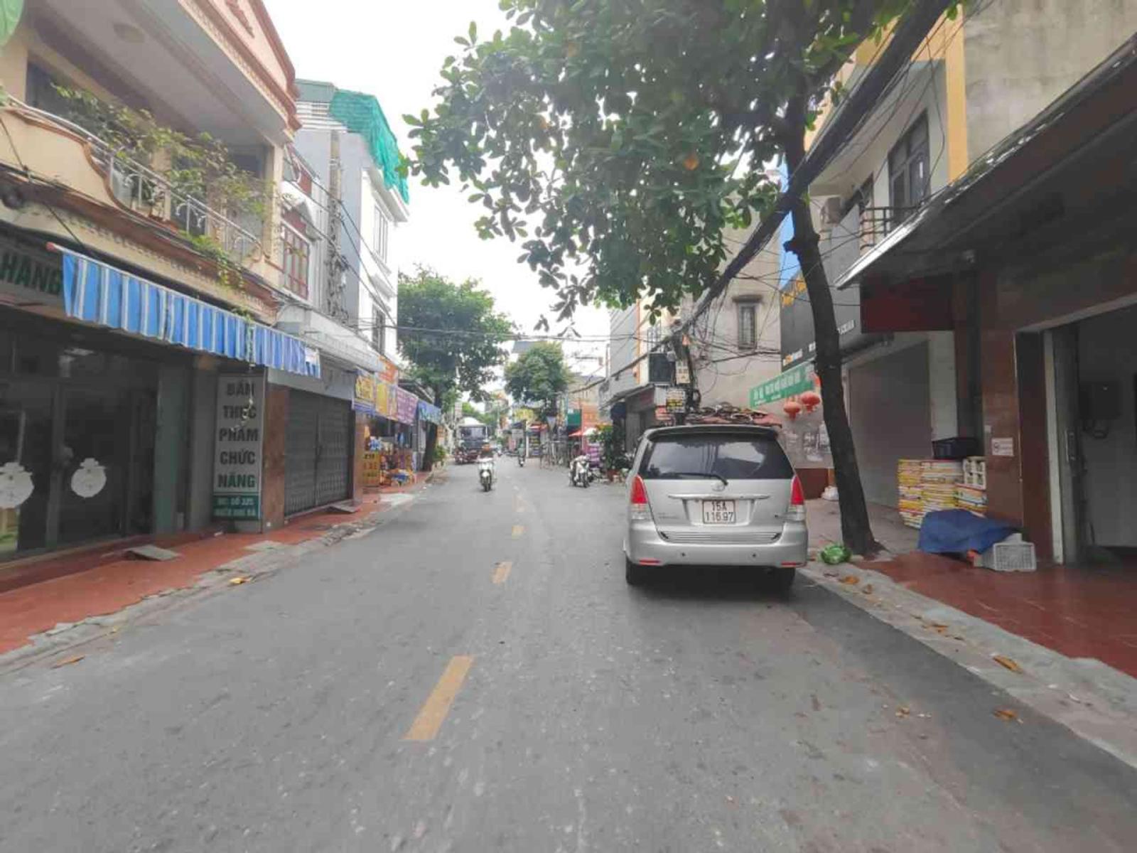 Mặt đường Miếu Hai Xã - 188m2, mặt đường rộng, khu vực kinh doanh sầm uất 16017101