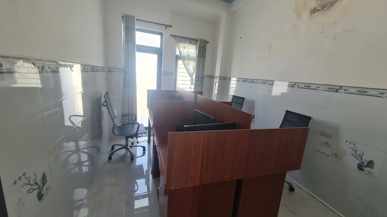 NHÀ ĐẸP – GIÁ TỐT – CẦN BÁN GẤP TẠI 12/2 Trạng Quỳnh, P. Quang Trung, TP. Quy Nhơn, Bình Định 16017118