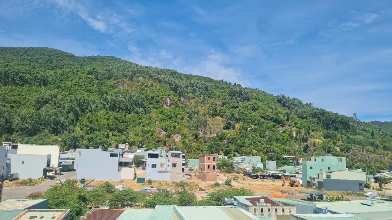 NHÀ ĐẸP – GIÁ TỐT – CẦN BÁN GẤP TẠI 12/2 Trạng Quỳnh, P. Quang Trung, TP. Quy Nhơn, Bình Định 16017118