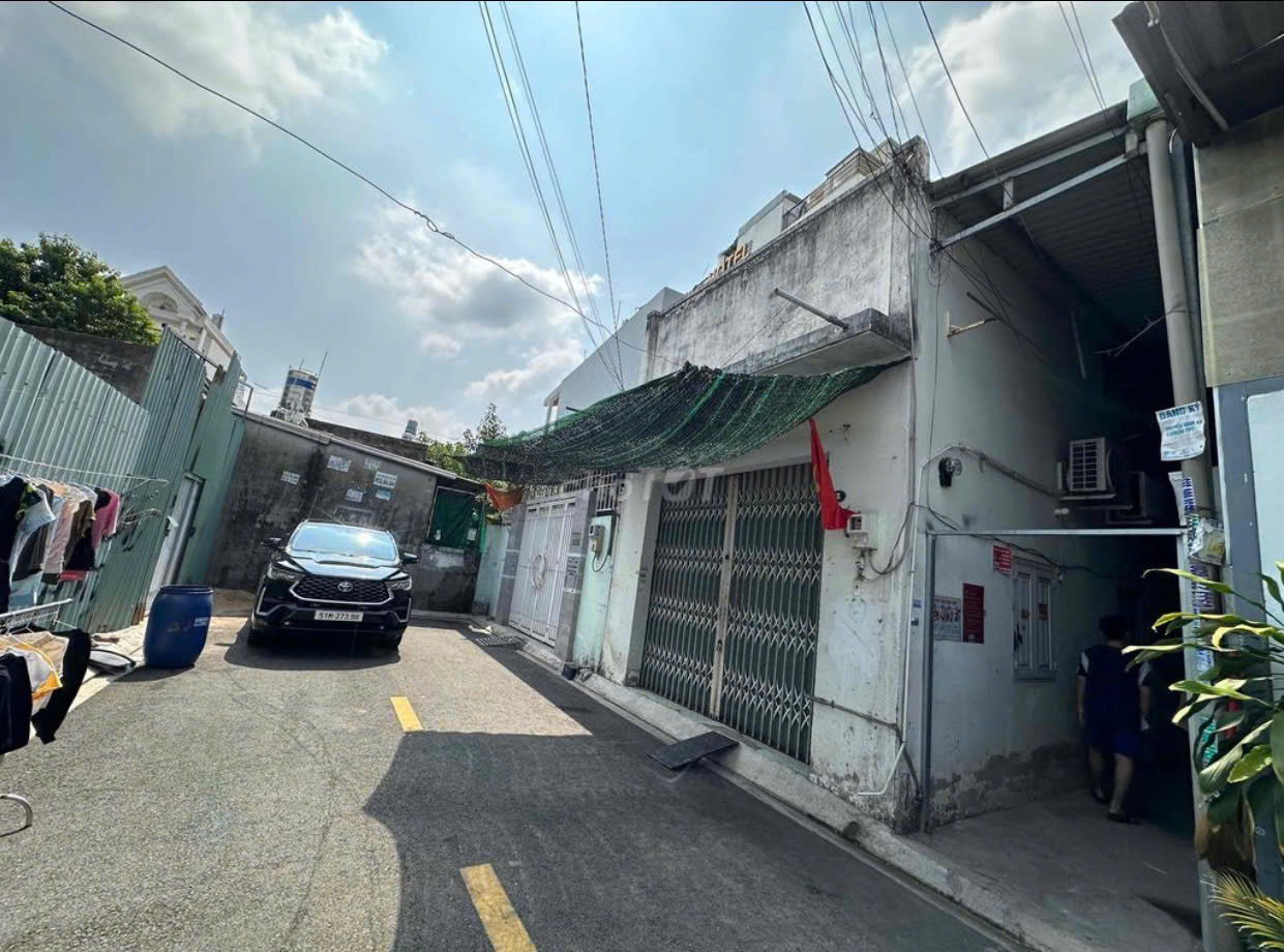 Bán nhà C4 đang kinh doanh 6 phòng tại P. Hiệp Thành Q12 16017147