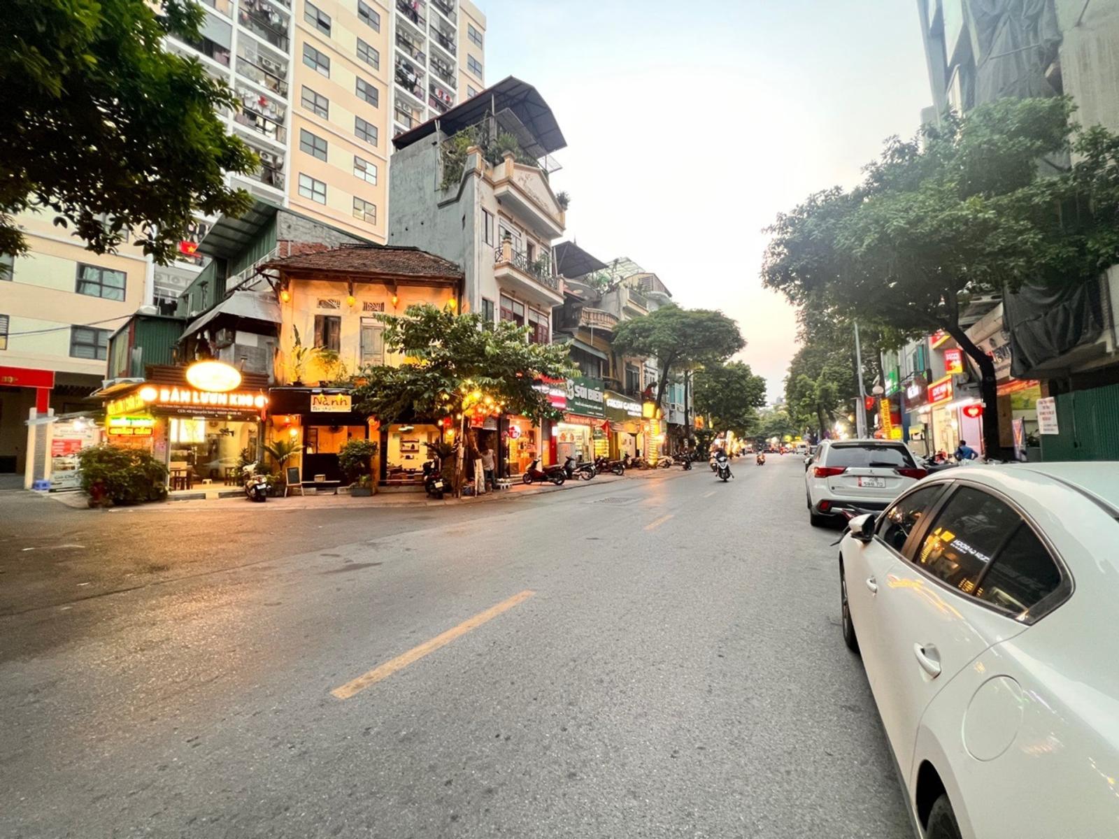 Đất Nguyễn SƠn 135m2, 3 ô tô tránh nhau, kinh doanh đa ngành, gần bv Tâm Anh cầu Chương Dương chĩ 16017151
