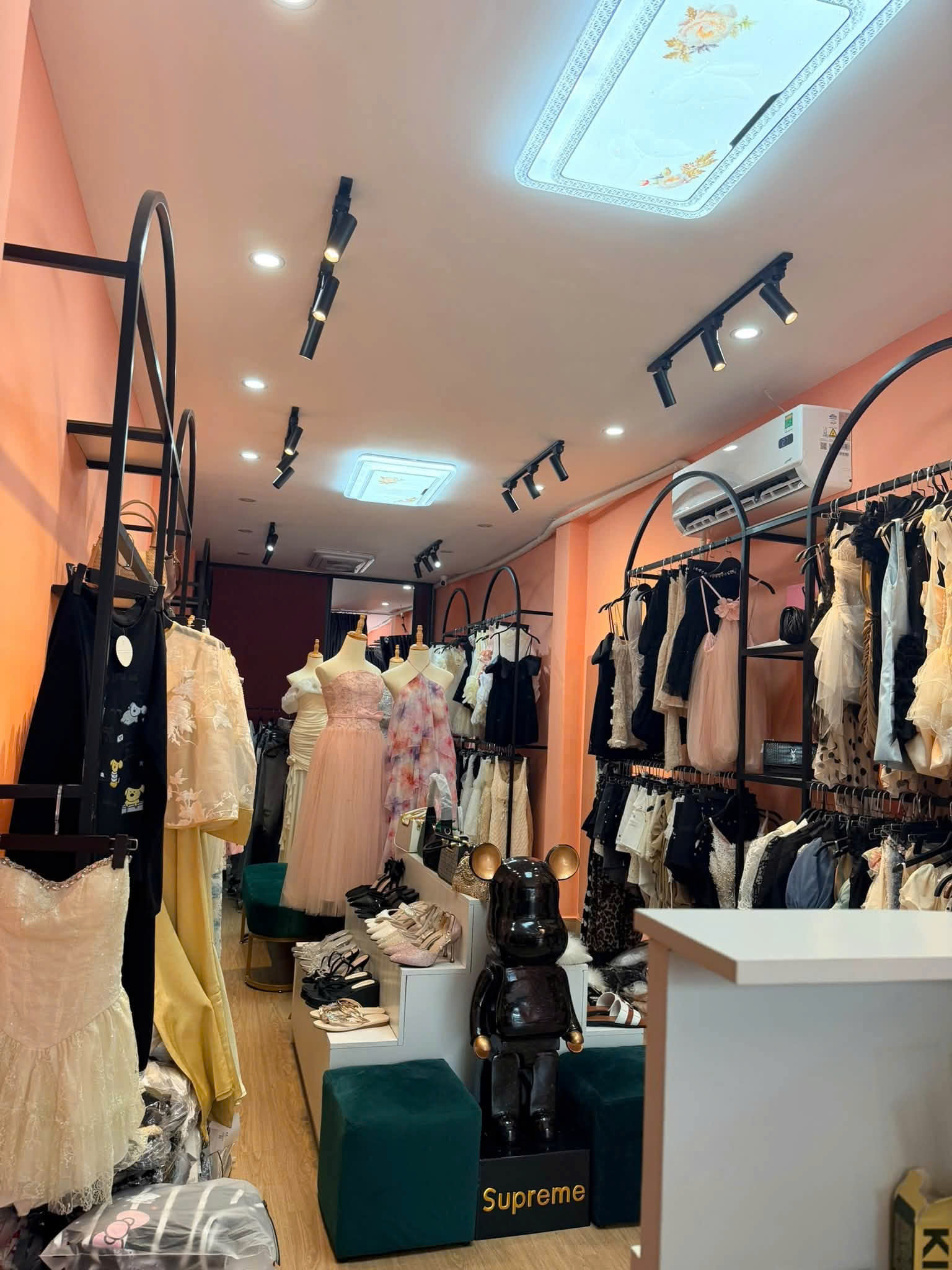 Ngay Trung Tâm Thủ Dầu Một Sang nhượng shop đồ nữ  vì gia đình có việc nên cần chuyển về bắc 16017198