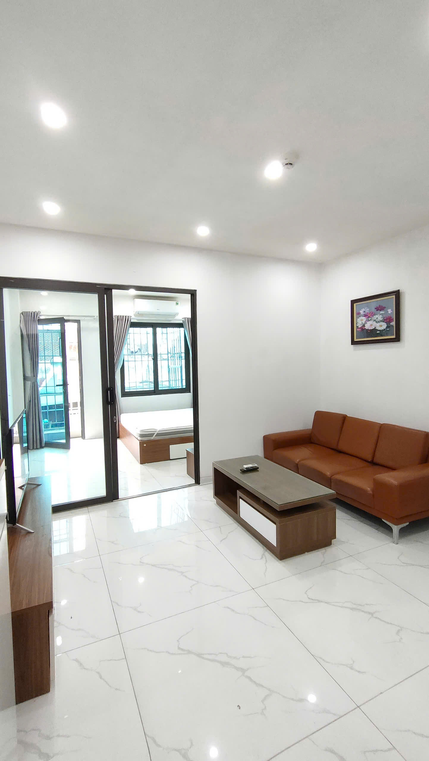 Cho Thuê 1Pm 1Pk thoáng & Full đồ đẹp Ngõ 112 Trung Liệt, Đống Đa 16017222