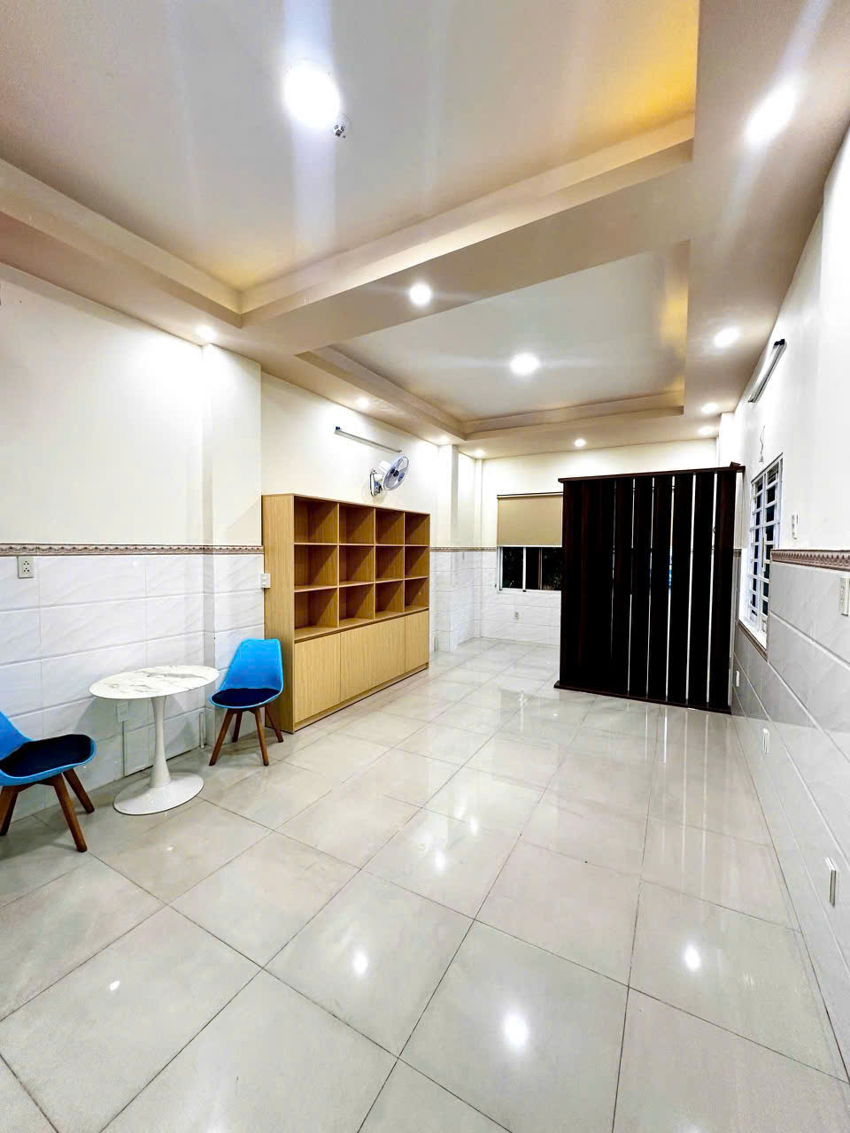 CHO THUÊ VĂN PHÒNG ĐẸP – TRUNG TÂM ĐƯỜNG BẠCH ĐẰNG, CÁCH SÂN BAY TSN 2KM 16017247