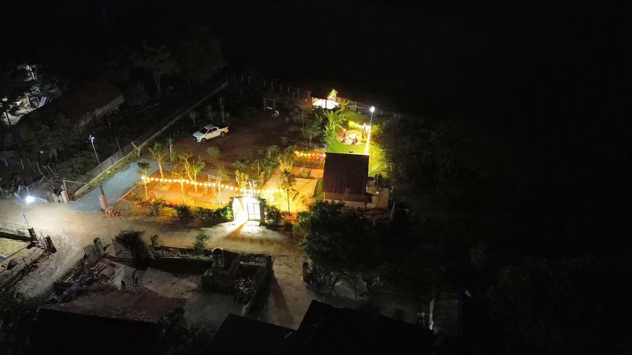 Chỉ 2 tỷ xxx sở hữu quỹ đất đẹp view hồ, nhà gỗ sẵn, mặt tiền đường bê tông, đường quy hoạch 12m 16017248