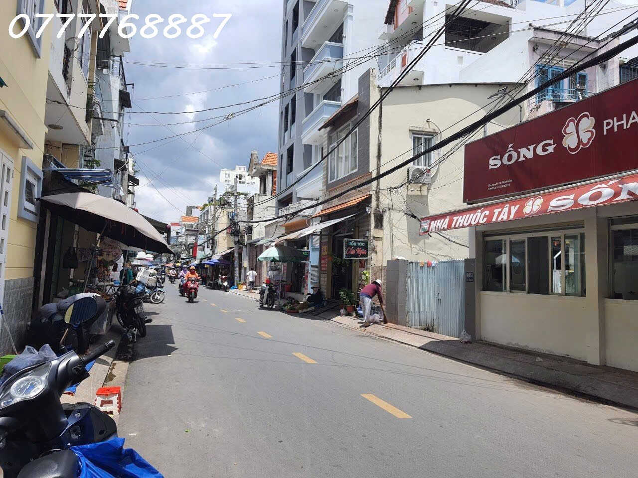 BÁN ĐÁT TẶNG  NHÀ XVNT GẦN HÀNG XANH ĐOẠN 2 CHIỀU P17 CHƯA TƠI 200TR/M2 16017258