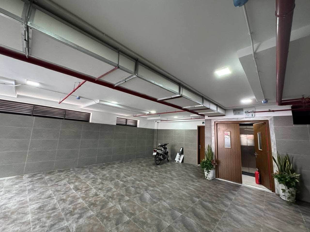 TÒA VĂN PHÒNG MẶT PHỐ VƯƠNG THỪA VŨ – 160M² – MT 9M – 9 TẦNG – 1 HẦM – 3 THOÁNG – VỈA HÈ – KINH 16017265