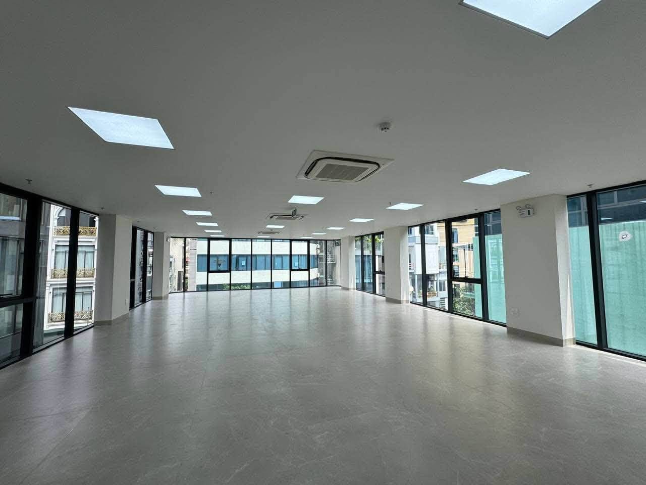 TÒA VĂN PHÒNG MẶT PHỐ VƯƠNG THỪA VŨ – 160M² – MT 9M – 9 TẦNG – 1 HẦM – 3 THOÁNG – VỈA HÈ – KINH 16017265