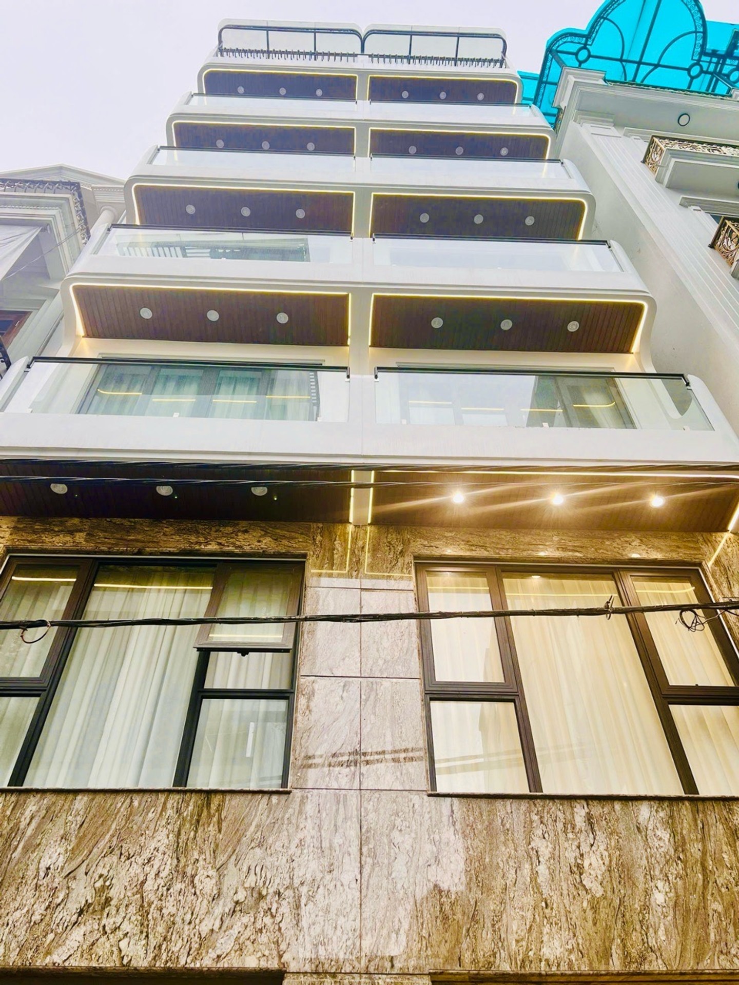 Nhà gần AeonMall Long Biên 50m2, đường ô tô tránh nhau, 7 tầng thang máy chỉ hơn 18 tỷ. 16017335