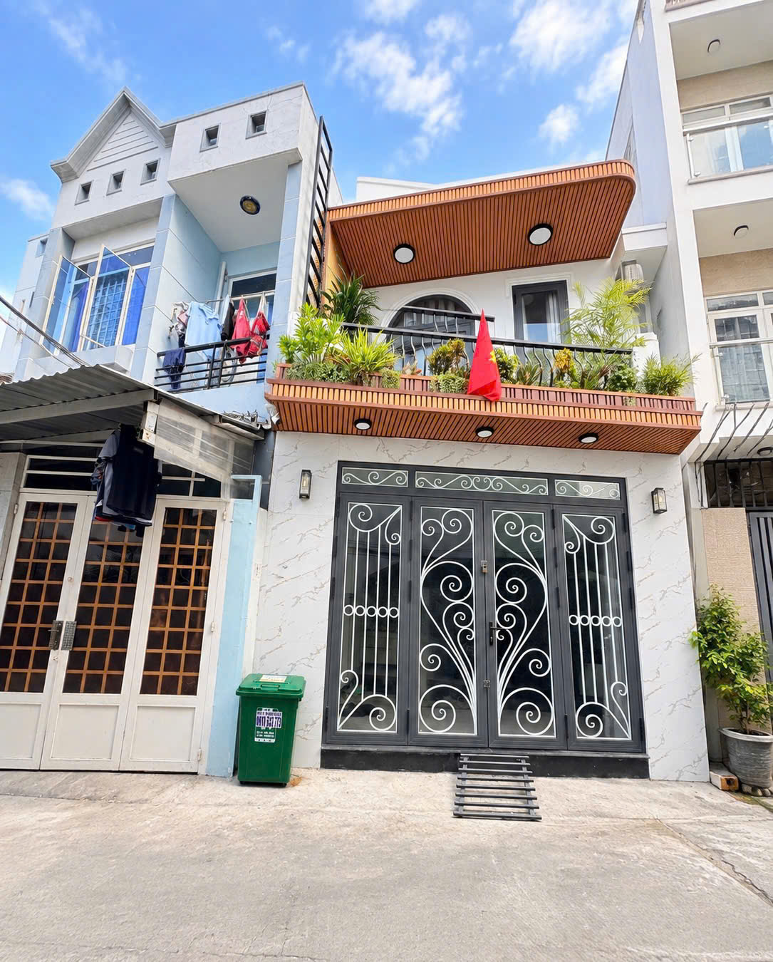 Bán nhà Quận 7 - Bùi Văn Ba 60m2 2tầng 3PN, Nội thất xịn, Ngang 4.3m, Hẻm 4m thông, 7.X tỷ 16017365