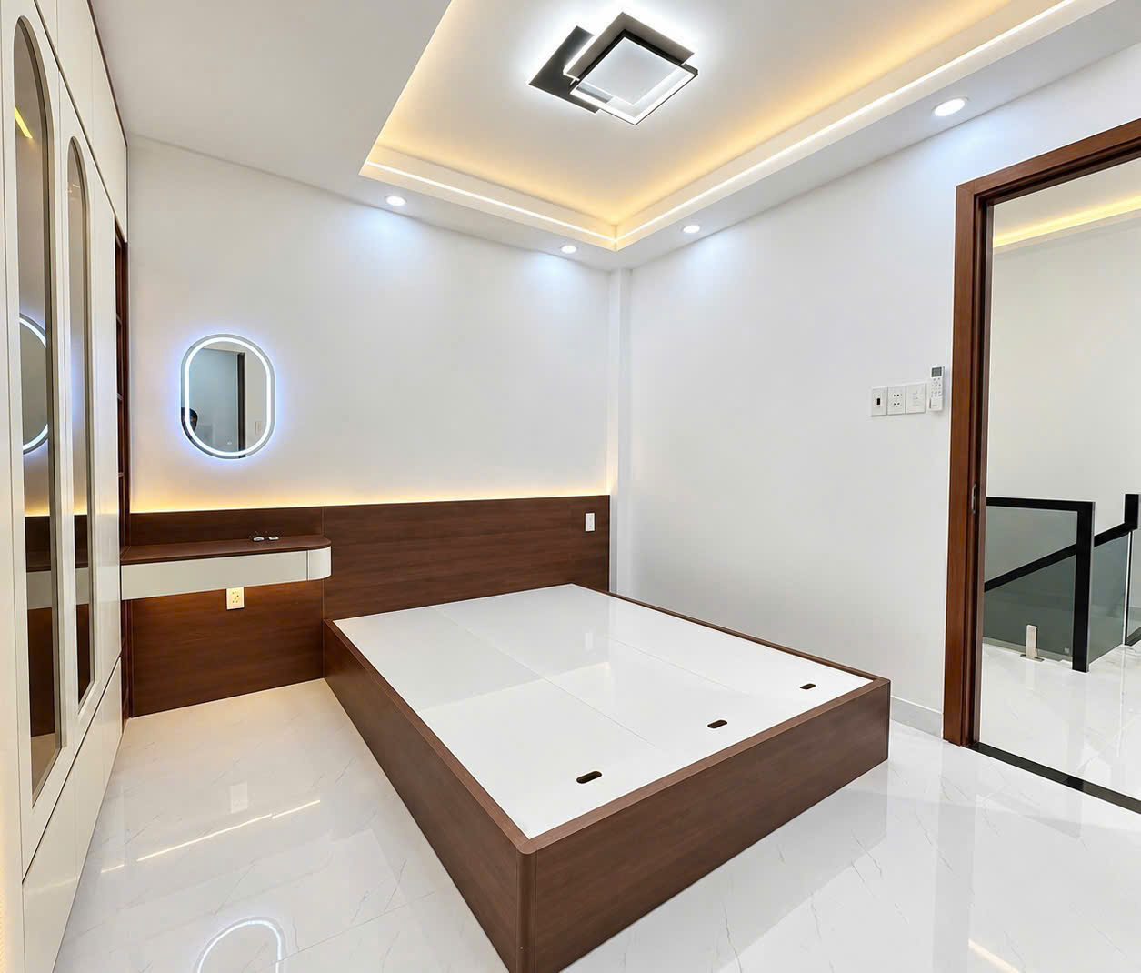 Bán nhà Quận 7 - Bùi Văn Ba 60m2 2tầng 3PN, Nội thất xịn, Ngang 4.3m, Hẻm 4m thông, 7.X tỷ 16017365