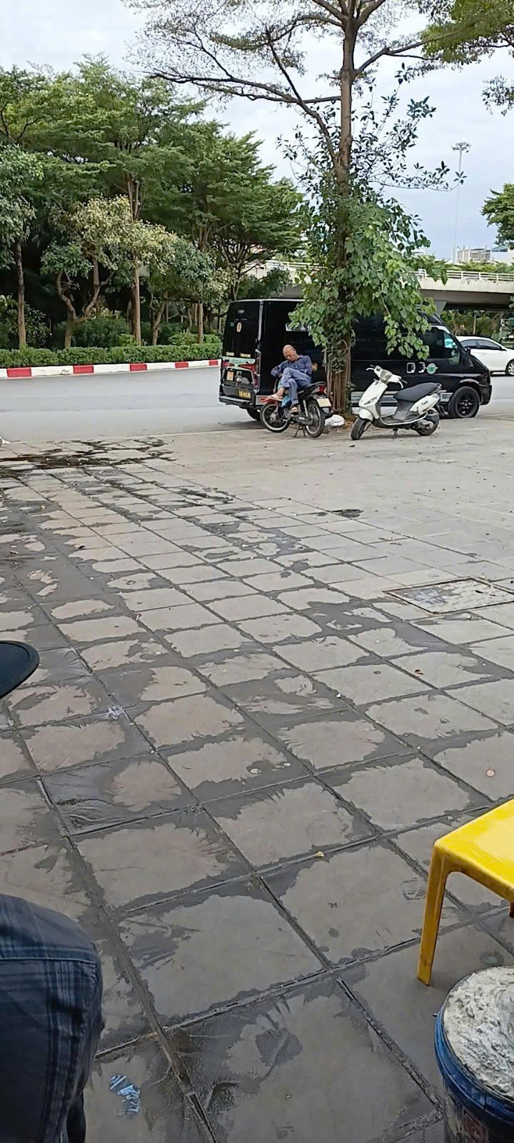 VỊ TRÍ ĐẸP - CHO THUÊ NHÀ 3 TẦNG THÔNG SÀN – MẶT ĐƯỜNG BƯỞI, BA ĐÌNH - CHỈ 15TR 16017392