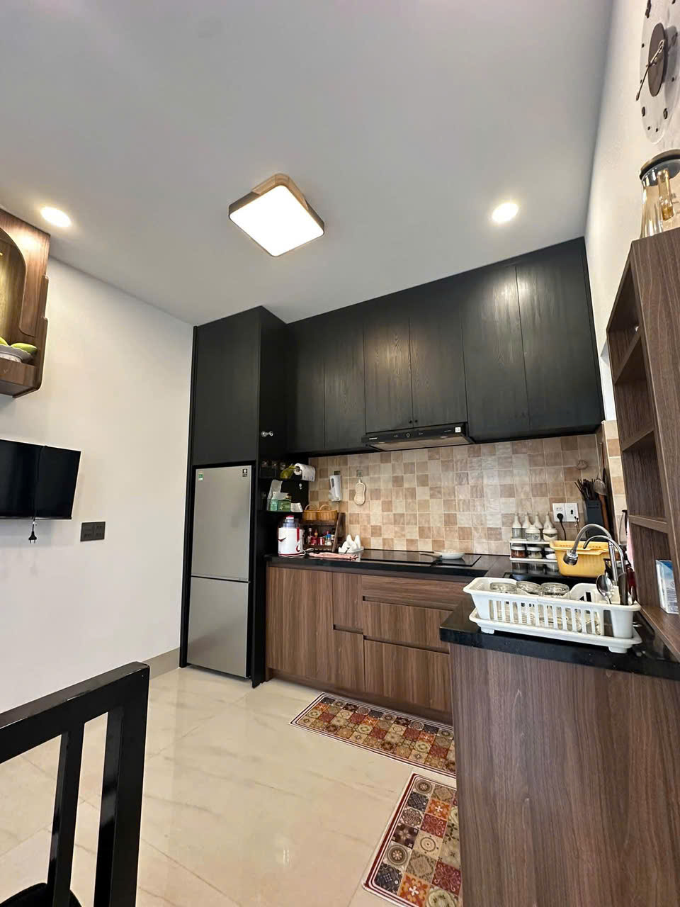 Cho thuê home mới xây sân đậu ô tô view đẹp giá 17 triệu đường Nam Hồ Đà Lạt Lâm Đồng 16017510