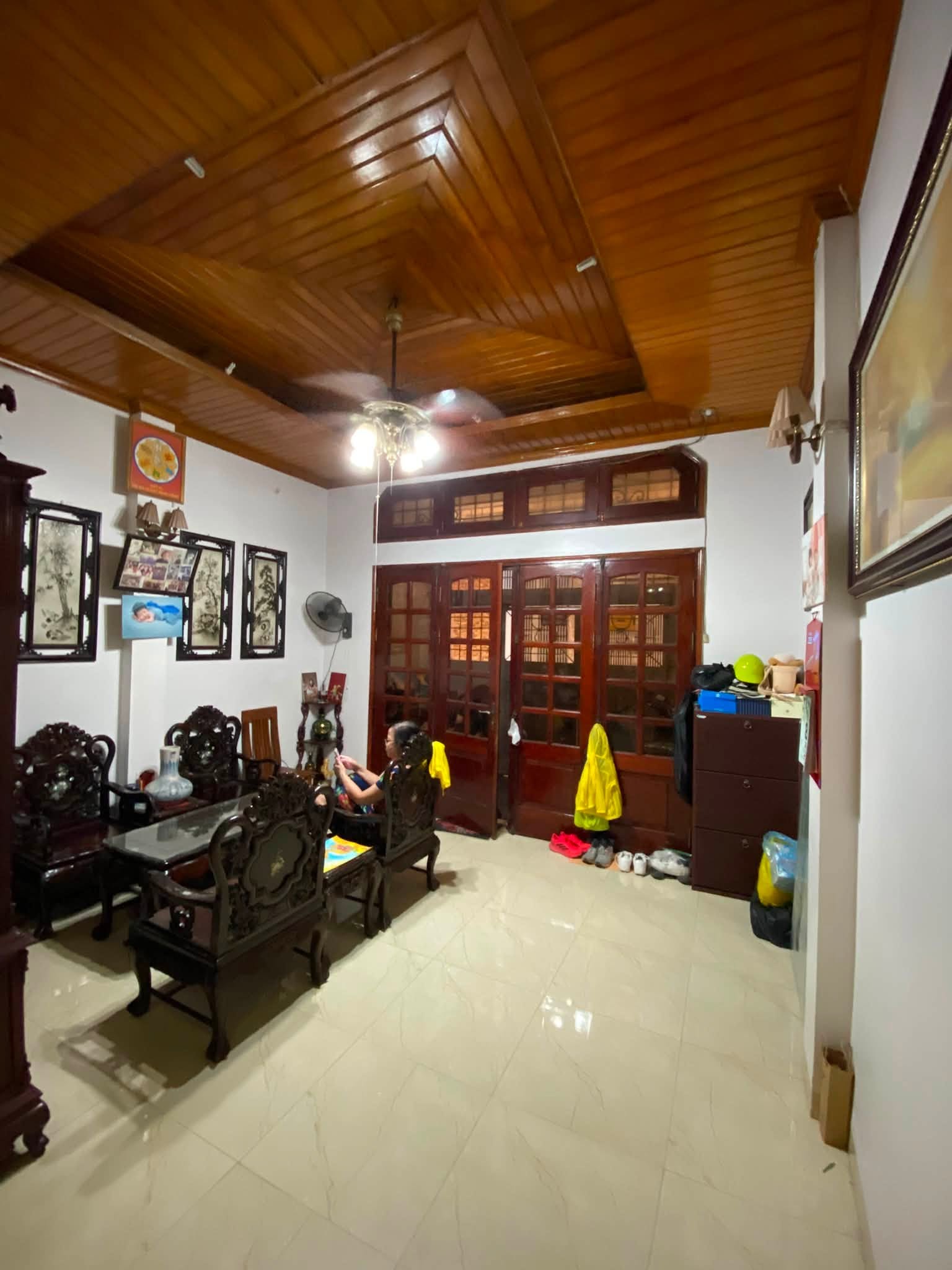 Chính chủ bán nhà phố Lê Thanh Nghị, 60m2, 4 tầng, mặt tiền 4.5m, 17.5 tỉ, ngõ xe máy quay đầu 16017561