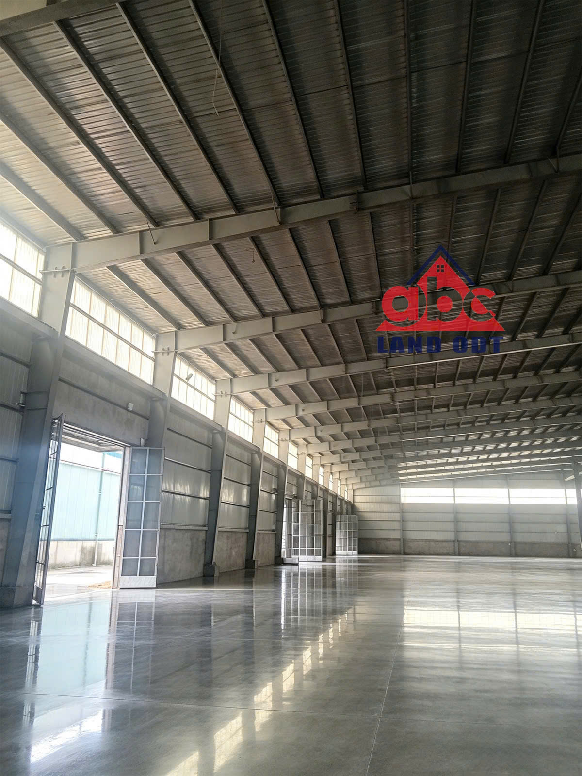 XN536 Sẵn Kho chứa hàng, phù hợp lưu hàng, với thời gian và diện tích thuê linh hoạt 16017649
