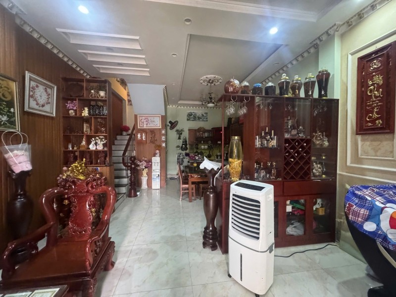 Bán nhà đường số 53, Hiệp Bình Chánh, Thủ Đức, TP HCM. DT  51m2, 4 tầng, giá 5.93 tỷ, sổ hồng riêng. 16017651