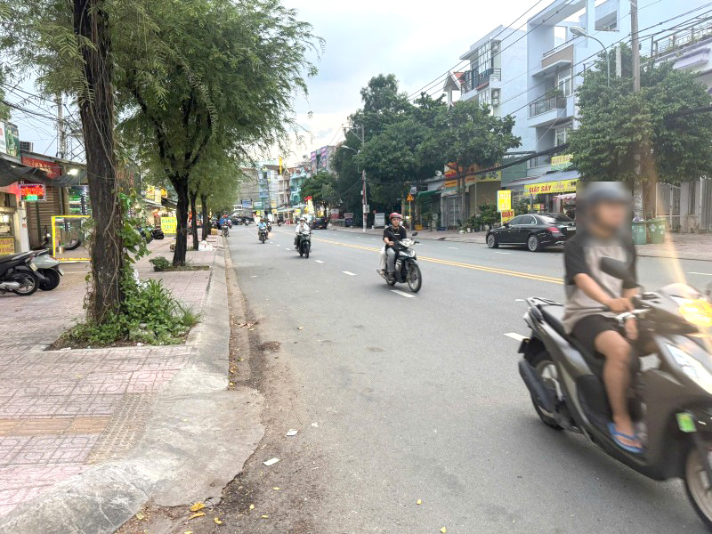 Ngộp Giảm 4 Tỷ, Mặt Tiền Man Thiện 117m², Đường 30m, Kinh Doanh, Còn 14.5 Tỷ 16017662