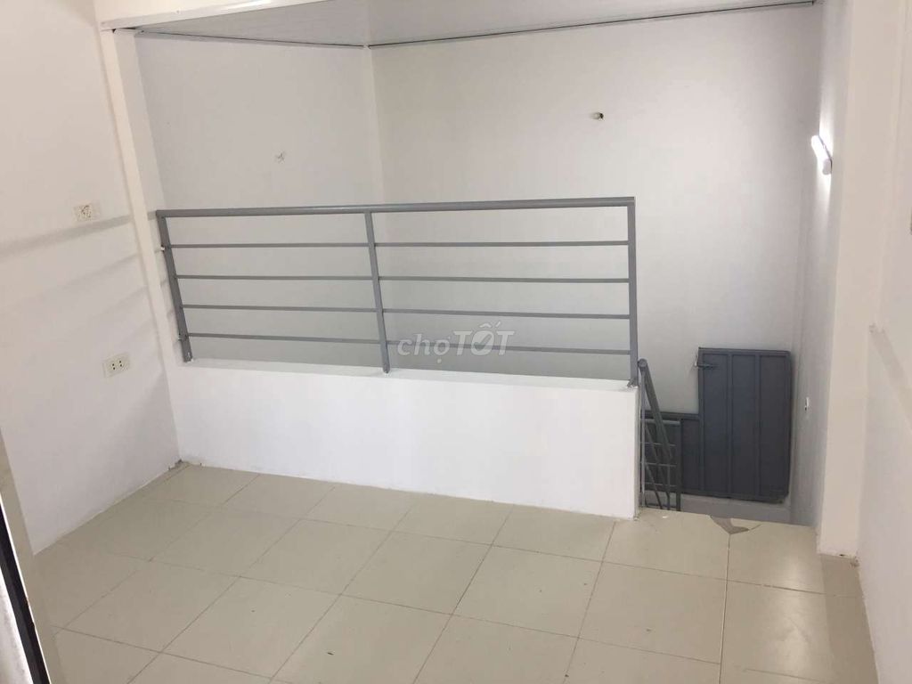 Cho thuê nhà riêng 2 tầng (20mx2) tại ngõ 285 Nguyễn Văn Cừ, Long Biên, Hà Nội 16017673