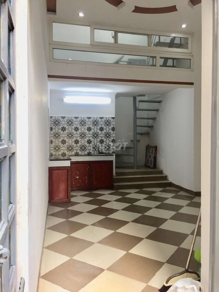 Cho thuê nhà riêng 2 tầng (20mx2) tại ngõ 285 Nguyễn Văn Cừ, Long Biên, Hà Nội 16017673