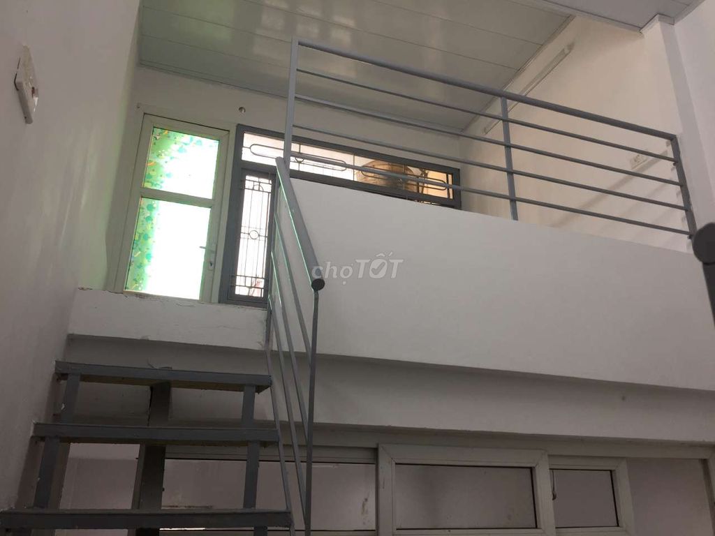 Cho thuê nhà riêng 2 tầng (20mx2) tại ngõ 285 Nguyễn Văn Cừ, Long Biên, Hà Nội 16017673