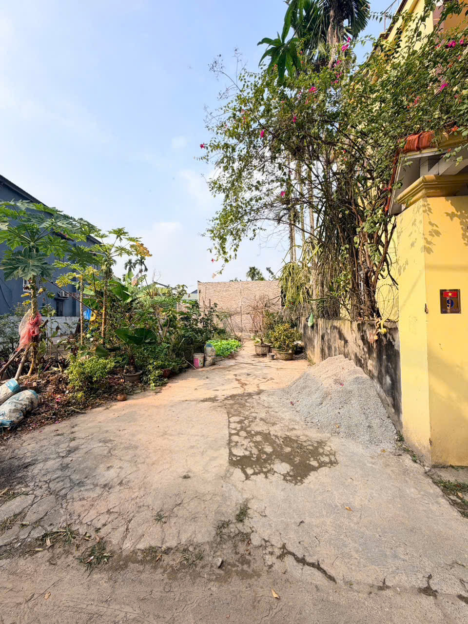 CHÍNH CHỦ BÁN. BÁN cắt lỗ lô đất đường thông thoáng, full thổ cư ngay trung tâm phường Hòa Mạc 16017722
