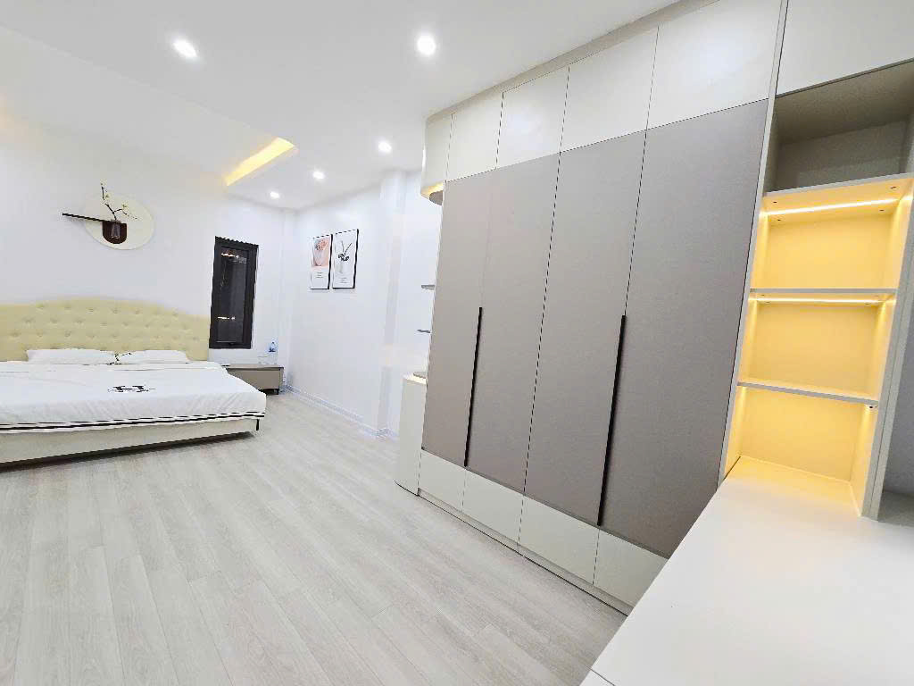 BÁN NHÀ RIÊNG GIÁP NHỊ – HOÀNG MAI  35M² x 6 TẦNG – FULL NỘI THẤT – Ô TÔ ĐỖ CỬA – 9.6 TỶ
  lh 16017779