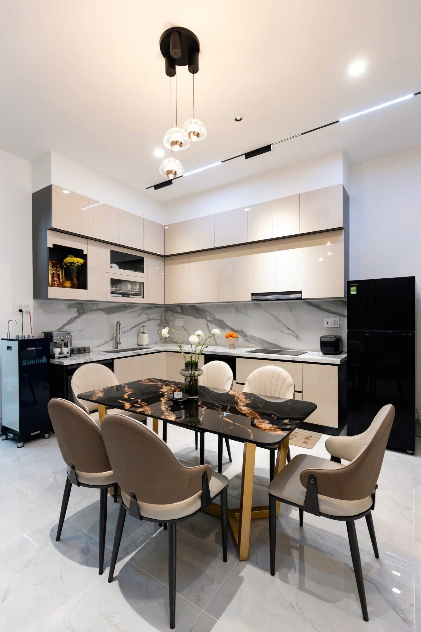 **Bán nhà mặt tiền khu Phan Xích Long , Phú Nhuận (4*17m) chỉ hơn 11 tỷ? 16017812
