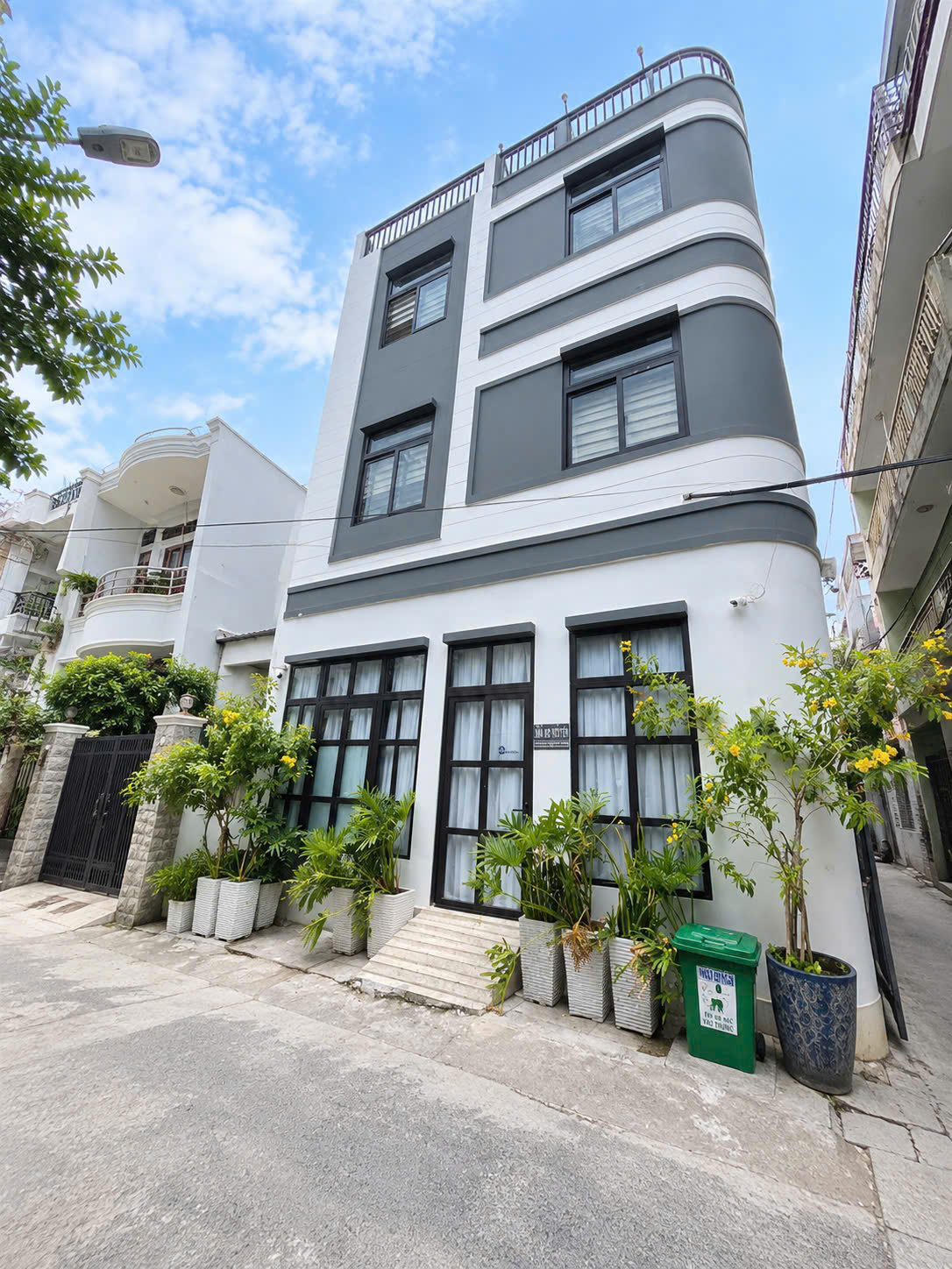 Bán nhà Quận 7 - Trần Xuân Soạn 152m2 4tầng 13PN - Dòng tiền 1.3tỷ/năm - Ngang 8m - 21tỷ 16017833
