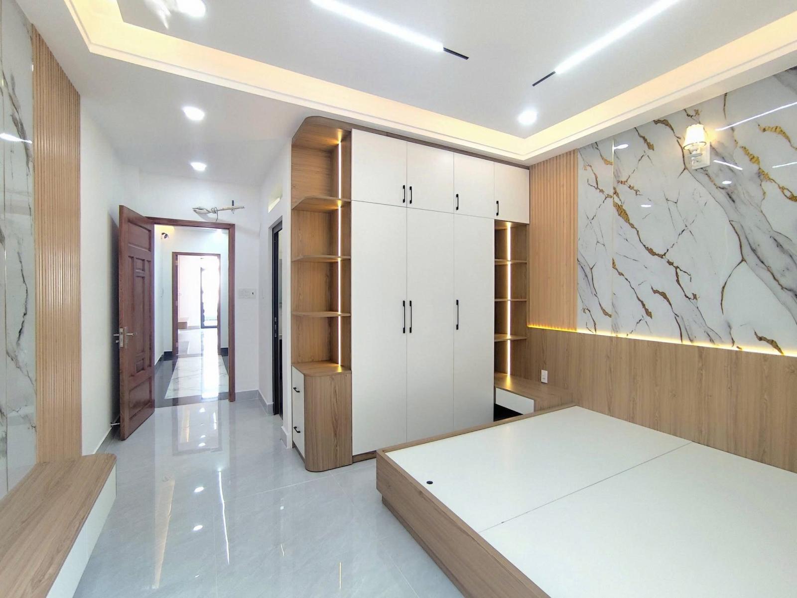 Bán nhà Hẻm 8m Lê Văn Quới - gần Tô Hiệu, 4x20m, 6 Tấm - thang máy, 7PN, full nội thất, 9,8 Tỷ 16017843