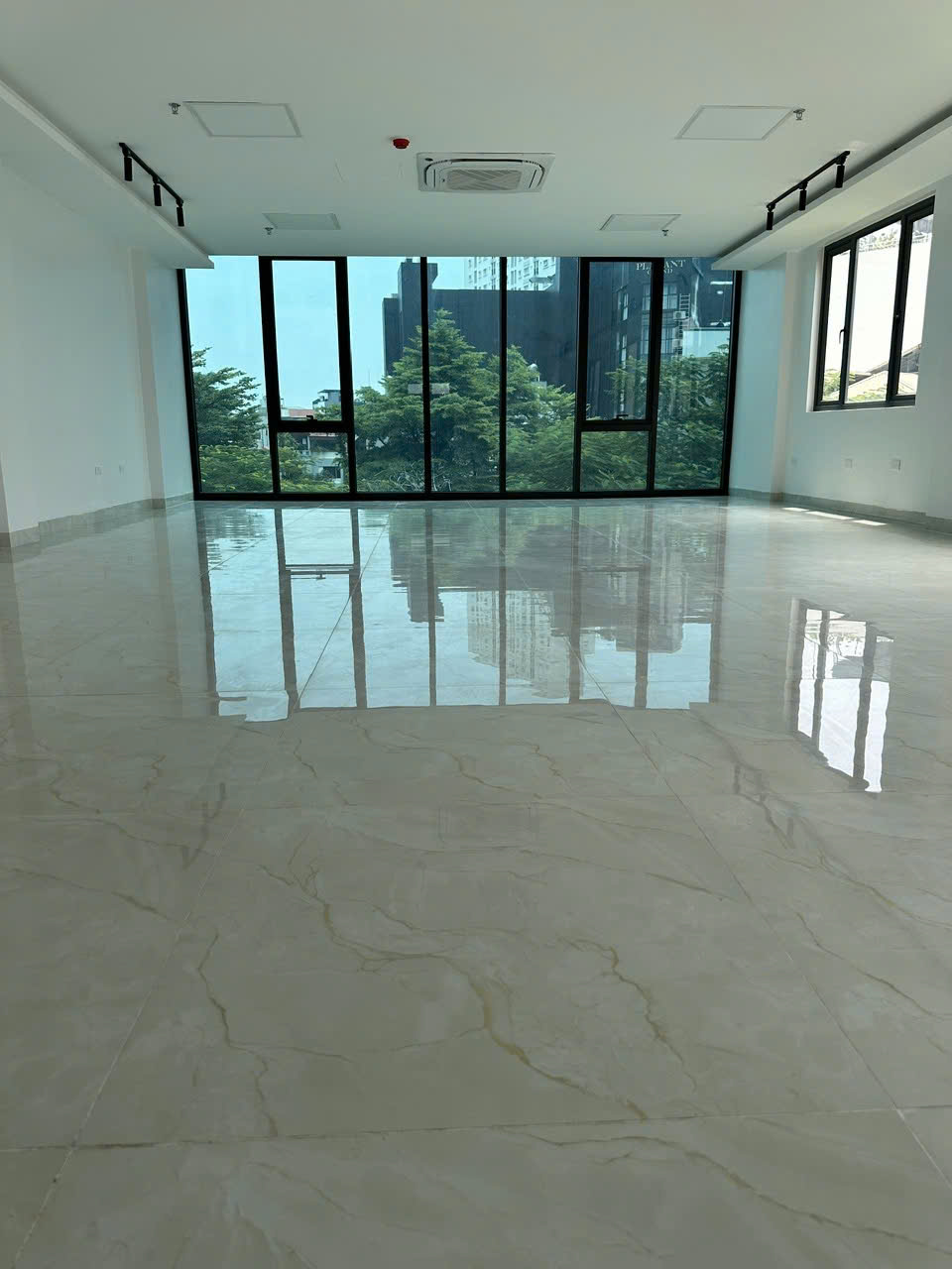 CHÍNH CHỦ BÁN TÒA VP CỔ LINH - LONG BIÊN  100M², MT 7M, 7 TẦNG + HẦM, PCCC  38TỶ 16017849