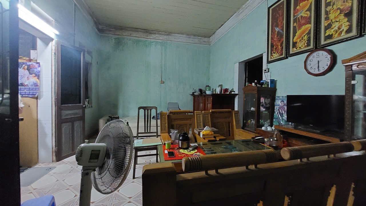 KHÔNG NGẦN NGẠI HẠ SÂU NHẤT CÓ THỂ.
MUA ĐẤT Có NHÀ C4, 90M2, mt7m, 5.95 tỷ, KD, Nam Hồng, Đông 16018010