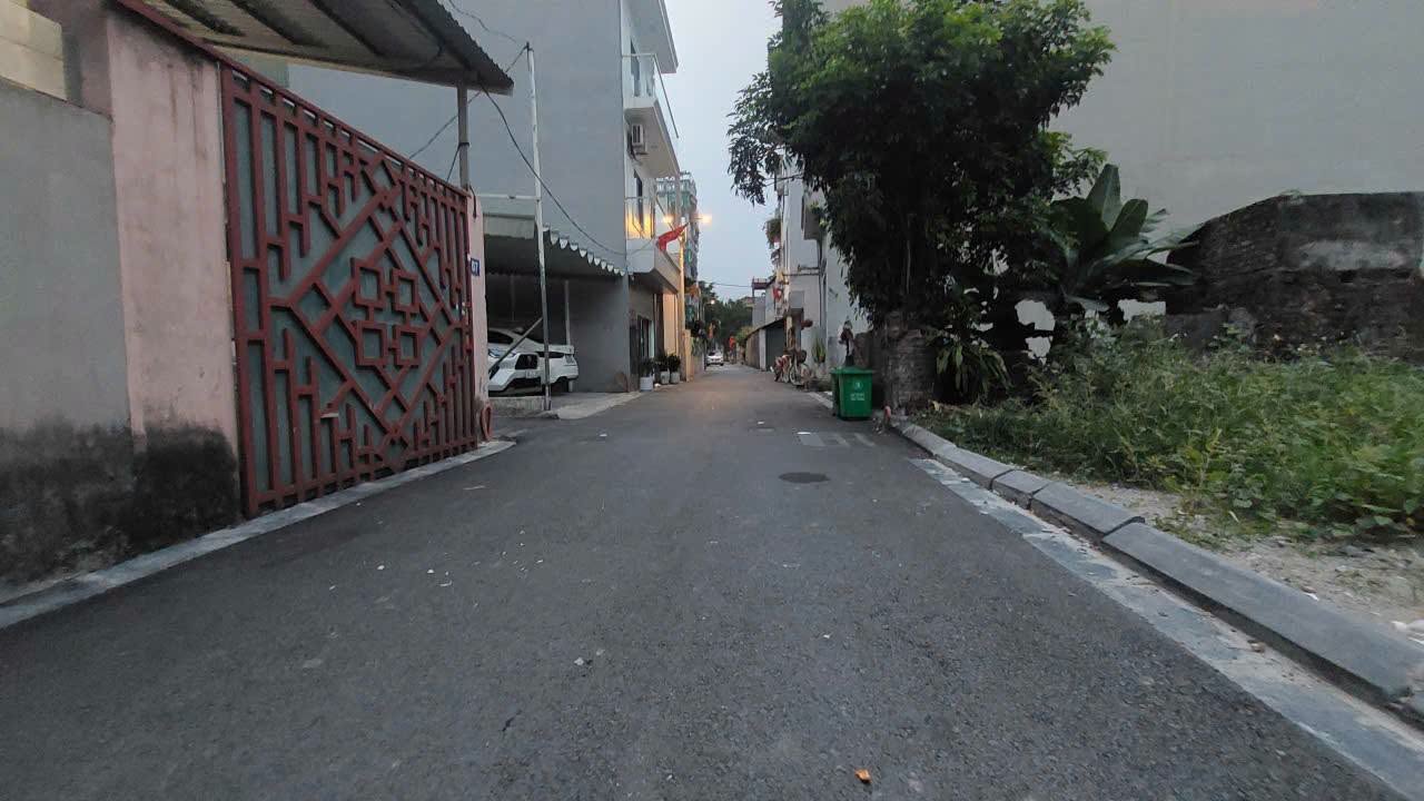 KHÔNG NGẦN NGẠI HẠ SÂU NHẤT CÓ THỂ.
MUA ĐẤT Có NHÀ C4, 90M2, mt7m, 5.95 tỷ, KD, Nam Hồng, Đông 16018010