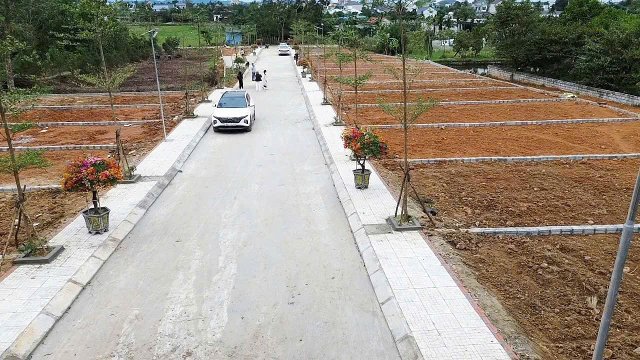 Nhỉnh 200 triệu có lô đất thị trấn cạnh KCN sổ đỏ trao tay 16018078