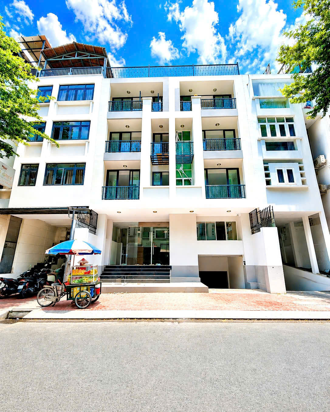 Mặt tiền kinh doanh - KDC Kim Sơn - 200m2 6tầng Thang Máy - Sẳn Dòng tiền 110tr - giá 53tỷ 16018159