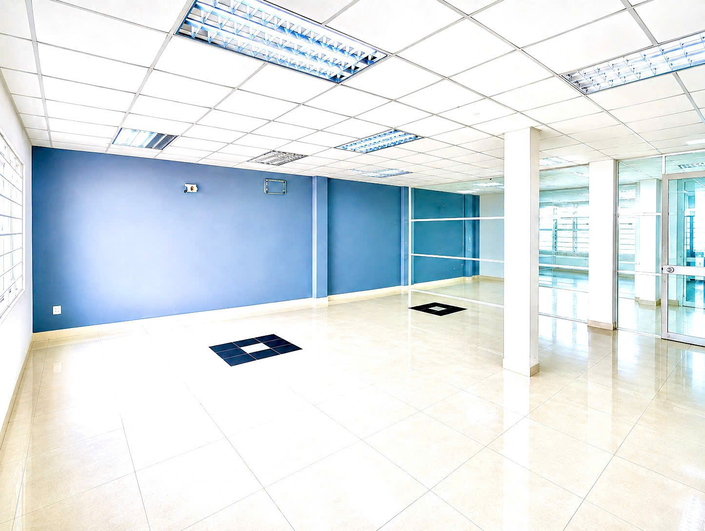 Mặt tiền kinh doanh - KDC Kim Sơn - 200m2 6tầng Thang Máy - Sẳn Dòng tiền 110tr - giá 53tỷ 16018159