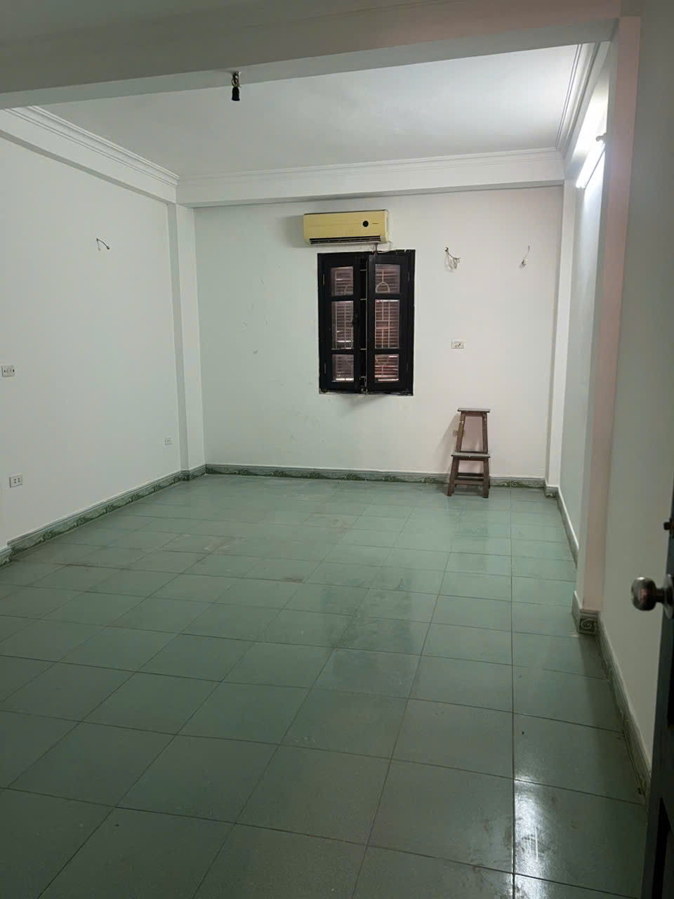 Cần cho thuê nhà 55m2 x 3 tầng ngay ngã 3 Xa La, Hà Đông 16018168