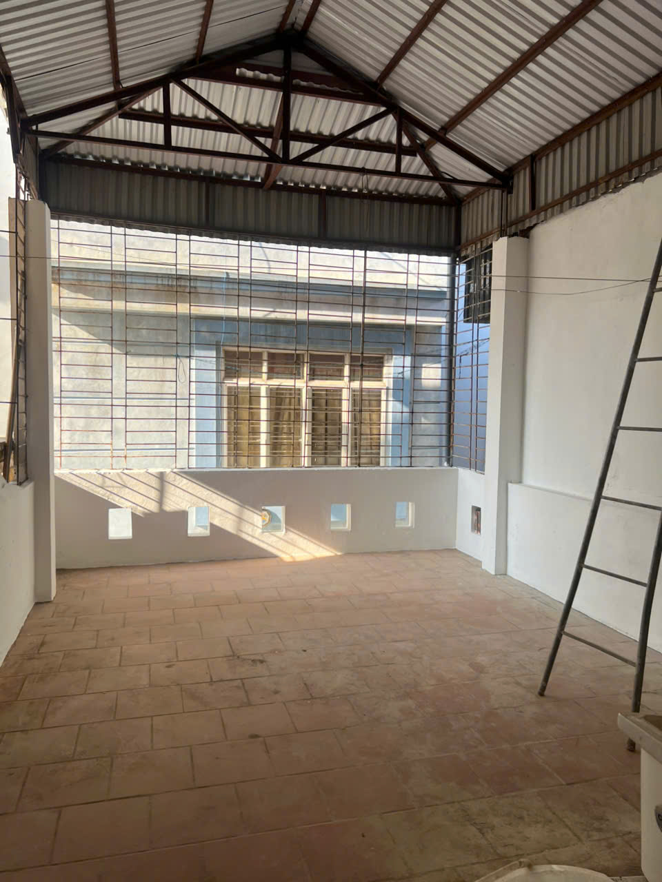 Cần cho thuê nhà 55m2 x 3 tầng ngay ngã 3 Xa La, Hà Đông 16018168