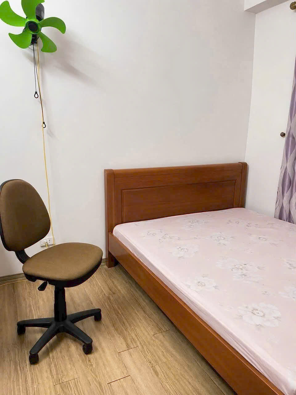 Chính Chủ Bán Gấp Căn Góc 76m²  Ban Công Nam Chung Cư Thanh Hà 16018221