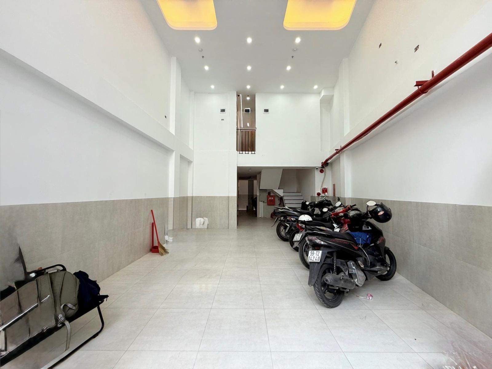 Bán CHDVpham văn chiêu GV 100 Triêu/ tháng 19 tỷ 16018256