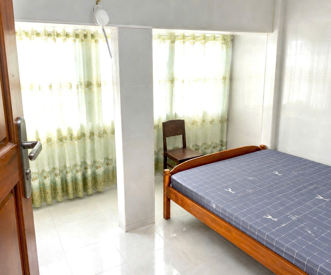 Nguyễn Thị Thập - CHDV 4tầng Thang máy 20Phòng - Dòng tiền 1.2tỷ/năm - Đường 8M - giá 23tỷ 16018344