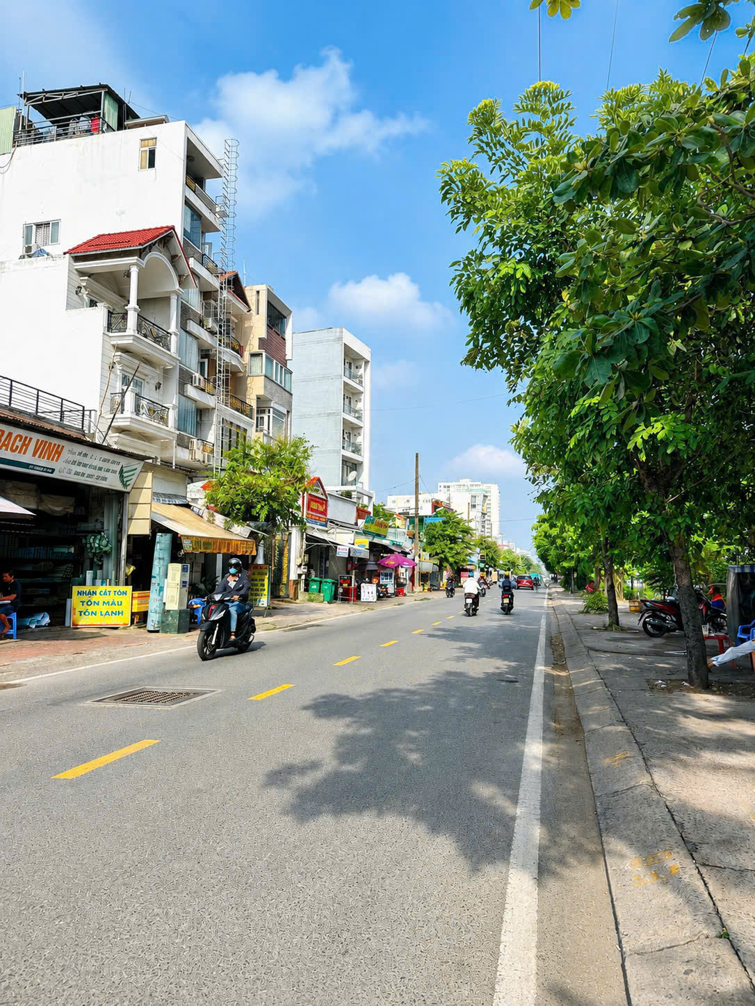 Trần Xuân Soạn - CHDV 4tầng - 253m2, Nở hậu 8.9m - 35PN - Dòng tiền 140tr/tháng - 27tỷ900 16018352
